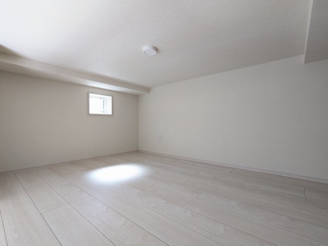 エイチワイコネクト東大泉 内観