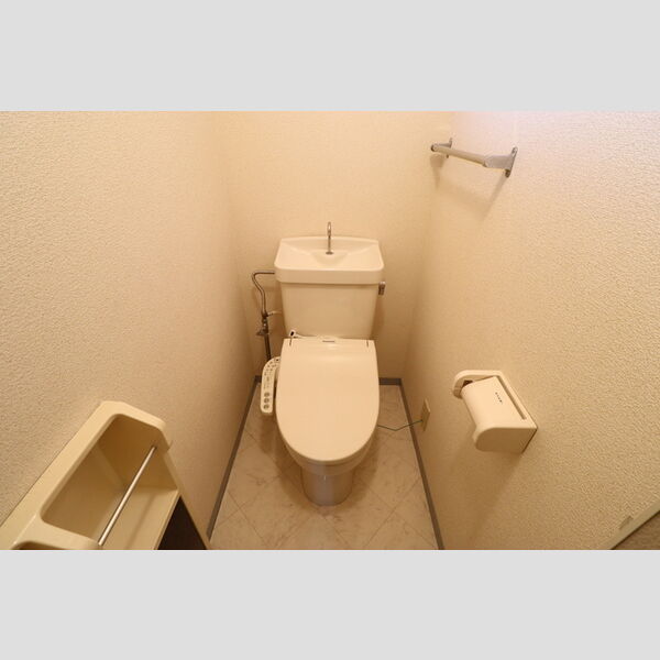 メゾンフェール 温水洗浄暖房便座