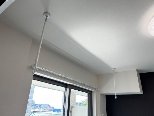 OceanCoastTsudanuma（オーシャンコーストツダヌマ）302号室 室内物干し