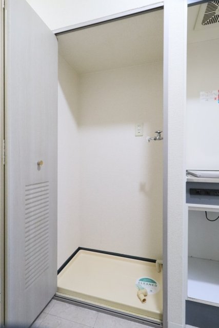 アドリーム千駄木5階 室内洗濯機置場