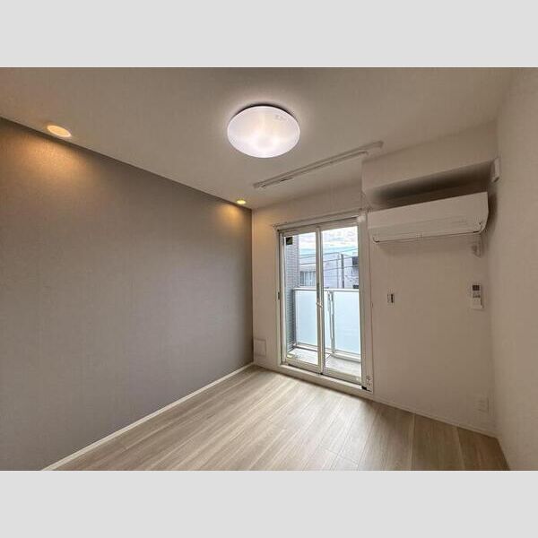 セレスティア六町Ⅱ301号室 洋室