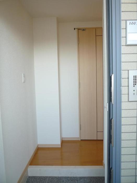 ステージファースト西巣鴨 玄関