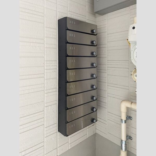 アンソレイエ101号室 集合ポスト