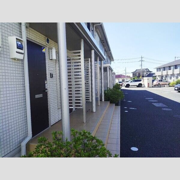 mille graine(ミル グレーヌ)　B106号室 エントランス