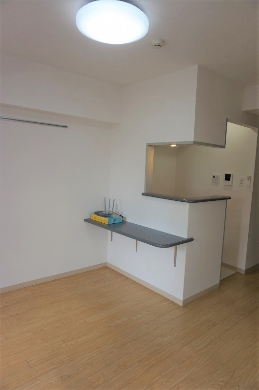 アンダルシア市川(A-025)4階 リビング