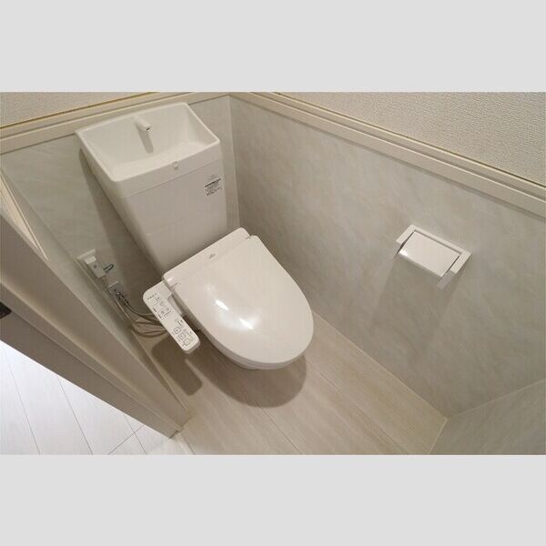 D-KISARIA　WⅠ103号室 温水洗浄暖房便座