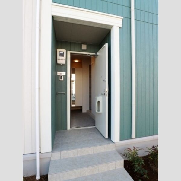 BLESS HOUSE柏西町　D 玄関