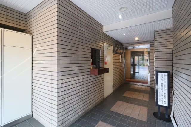 ライオンズマンション都立大学第２2階 エントランス