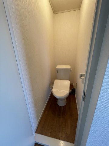 マンション三鈴303号室 トイレ