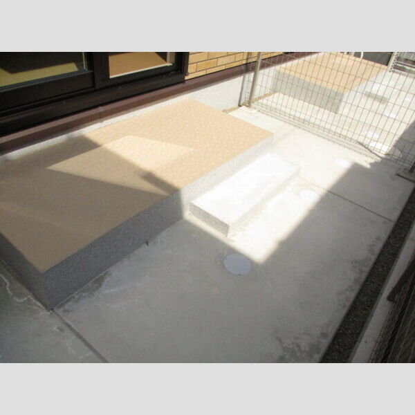 アトリオ102号室 専用庭