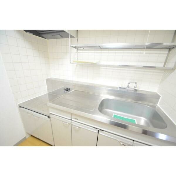 コートビレッジ辻堂203号室 キッチン