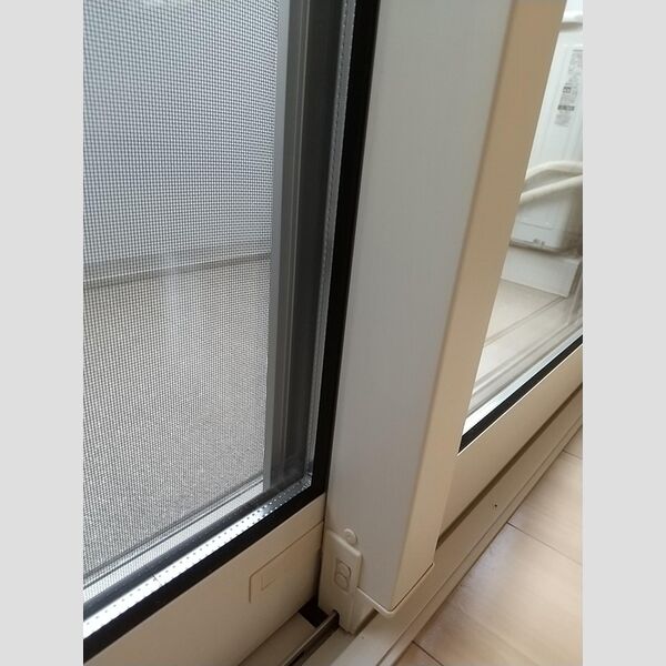 ヴィルヌーヴ　B棟 防犯合わせガラス・シャッターもあります