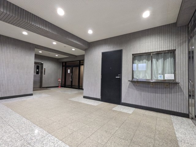 メゾンドプランタン211号室 ロビー