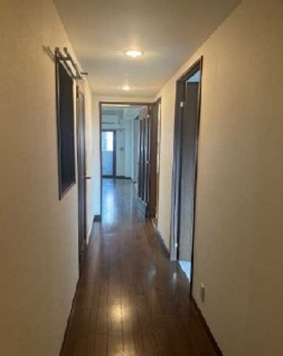 ライオンズプラザ調布シティ7階 共有部からの室内