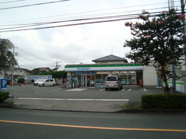 アルセＢ ファミリーマート宮沢町一丁目店まで918ｍ