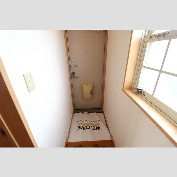 レディアンス熊谷203号室 玄関