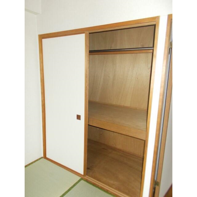 鴨志田第二ビル 収納