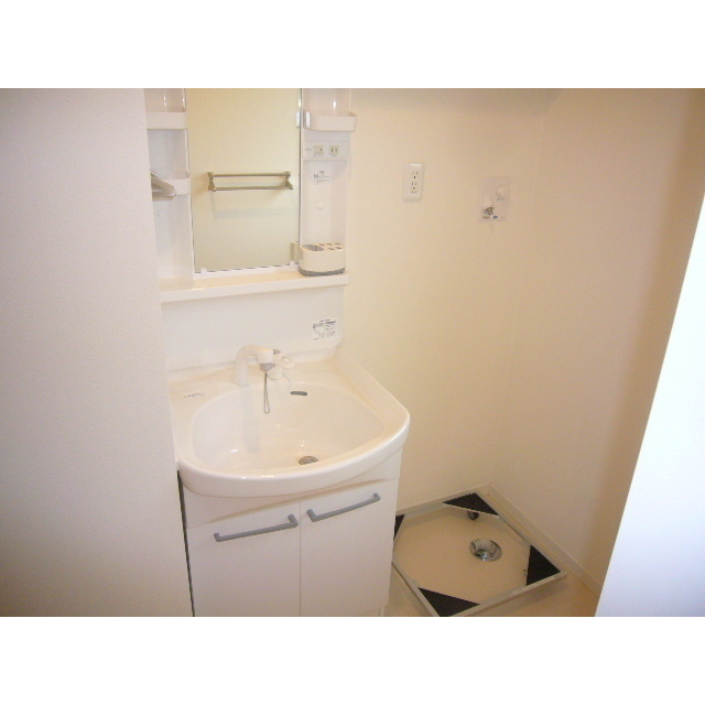 グリーンエイト野方 独立洗面台♪