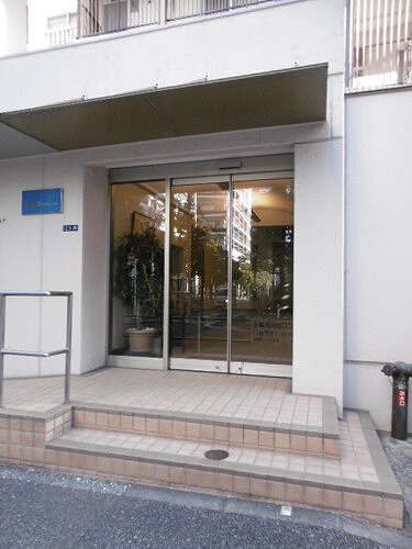 田町東豊エステート2階 エントランス　※2018年1月撮影