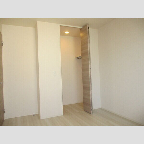 セントーリア202号室 202