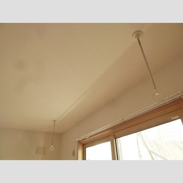 ダンディ グランパ201号室 室内物干し