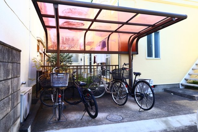 マツダハウスB棟2階 駐輪場