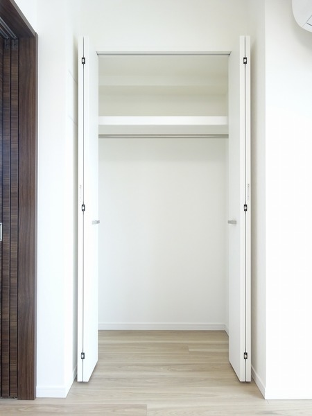 リヴシティ横濱関内弐番館903号室 収納