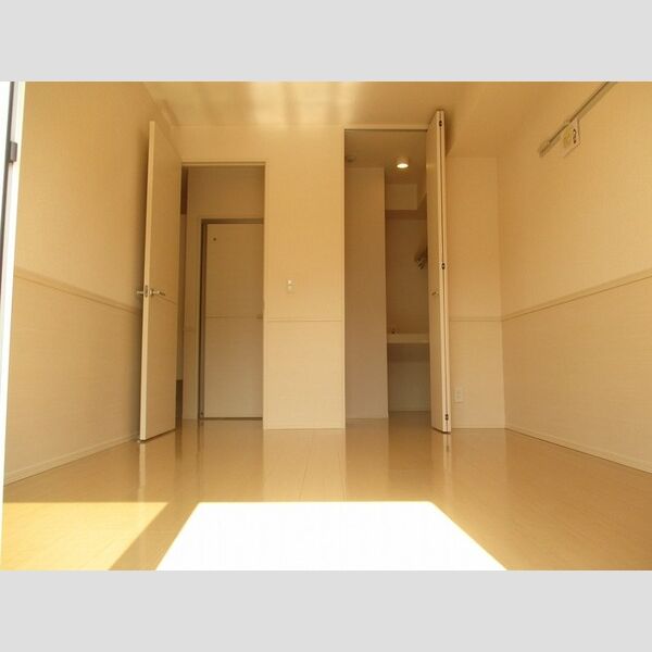 Castle102号室 洋室