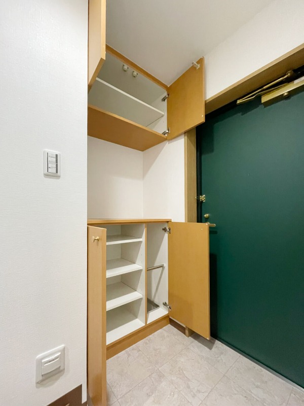 目黒本町マンション7階 玄関