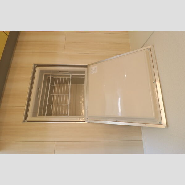 メゾンベース　A 床下収納