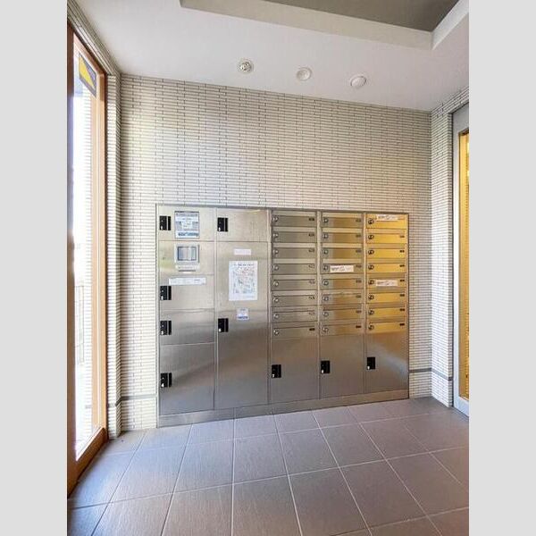 オークスURAWA701号室 集合ポスト・宅配BOX