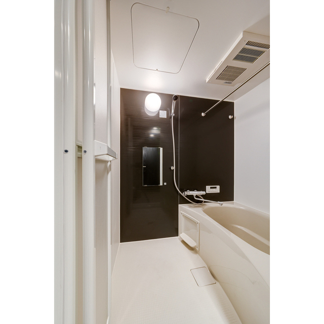 プラス新宿 内観