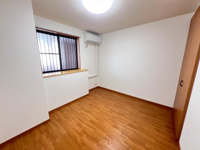 サン・キャッスル205号室 洋室５．６帖