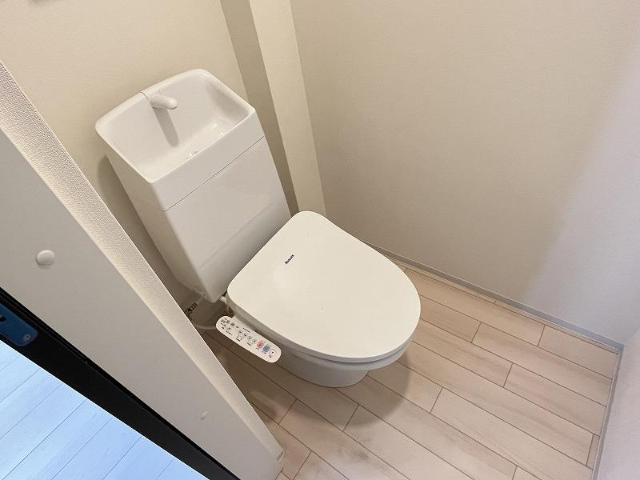 サクラーレ成城 シャワー付トイレ