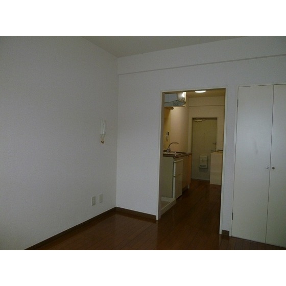 エンゼルフラッツ0105号室 内観