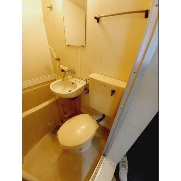 戸塚第20レジデンス202号室 トイレ