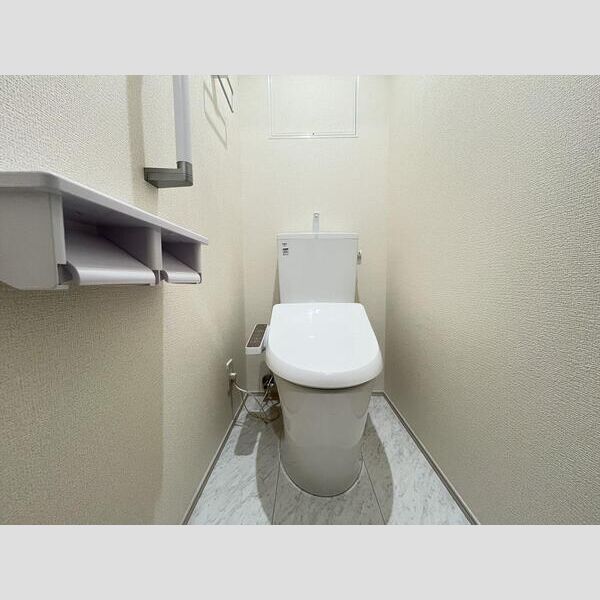 リーブルファイン川口上青木西202号室 トイレ