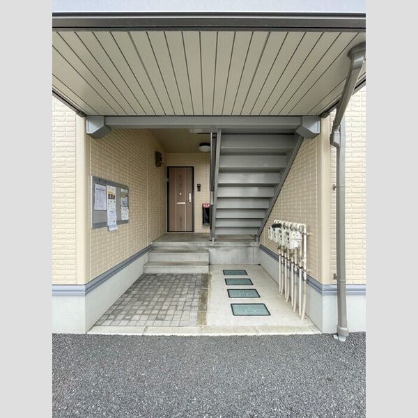 アサミレジデンスⅠ202号室 Ⅰ棟出入口