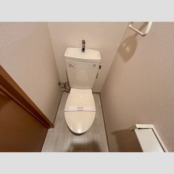 イマヴリューマンション106号室 トイレ