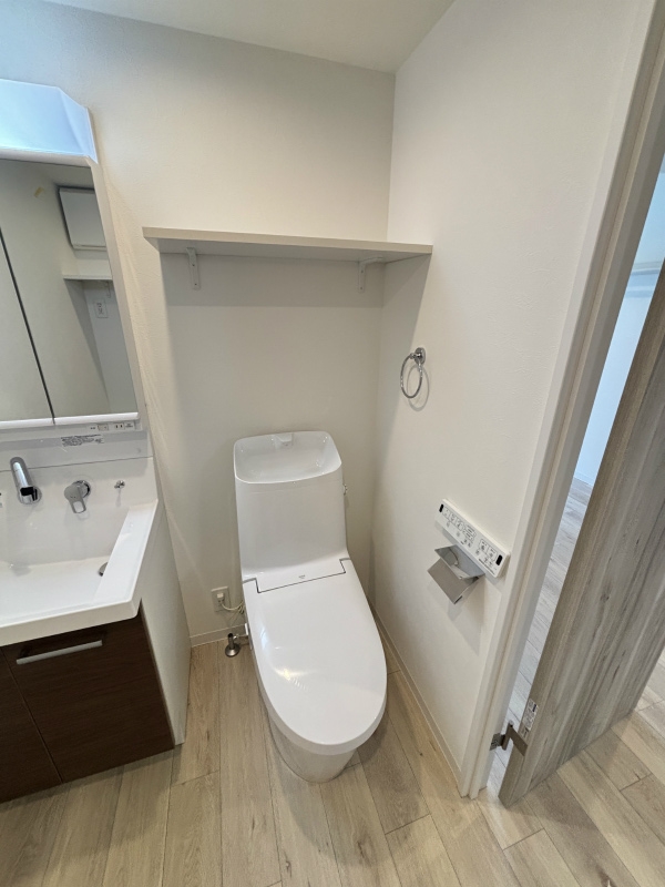 アーバンフロント日暮里2階 トイレ