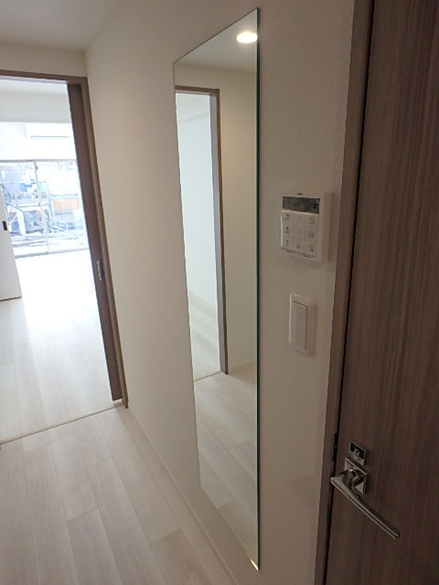 ガーラ・プレシャス練馬3階 姿見鏡