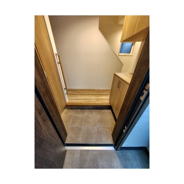 世田谷区北烏山6丁目戸建 玄関