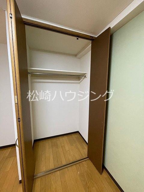 ハイム吉祥寺Ⅱ地下1階 収納