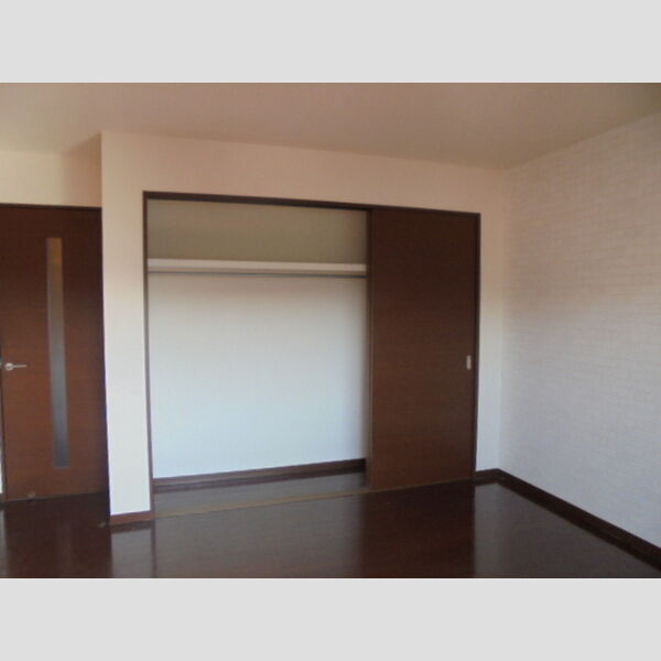 メゾンクレール 収納