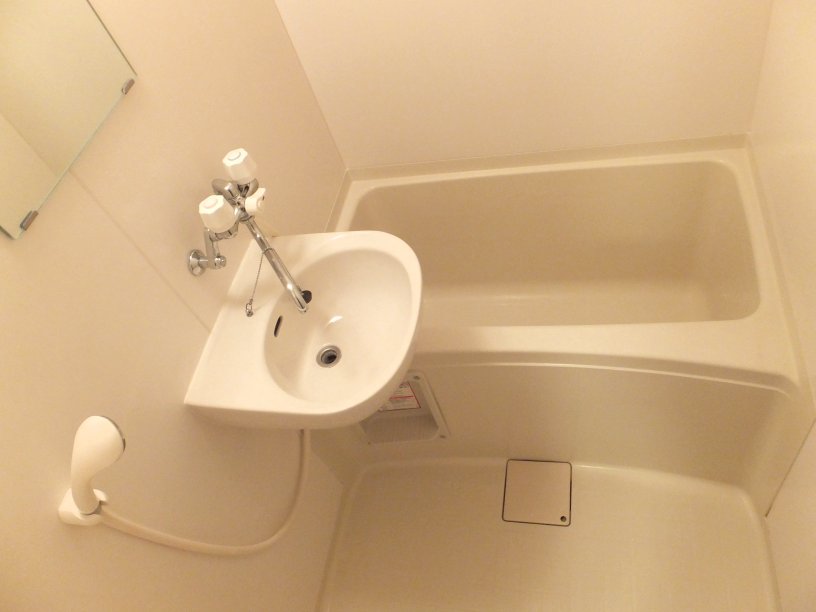 レオパレスボヌールＴＡＪＩＭＡ205号室 お風呂