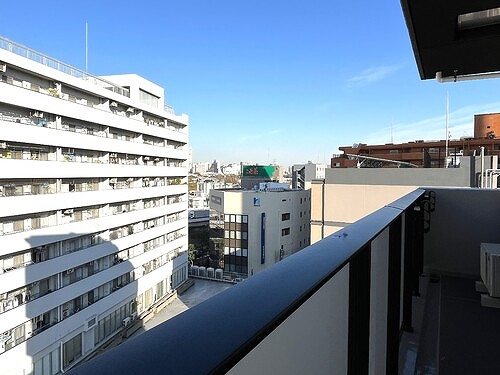 VIOR文京関口11階 宅配BOX　※2025年11月新築未入居時撮影