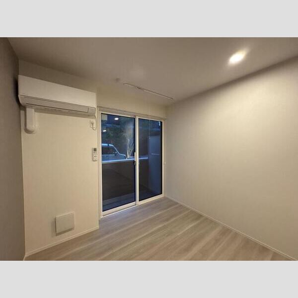 セレスティア六町Ⅲ102号室 洋室