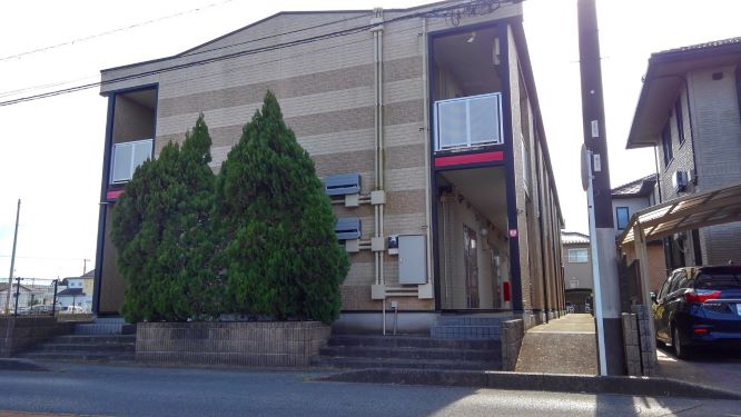 レオパレスヴェルドミール東部台 外観