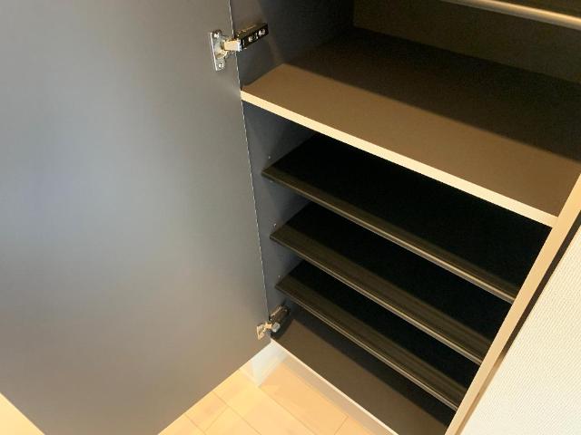 （仮称）小田原市扇町アパート新築工事 下駄箱（イメージ）