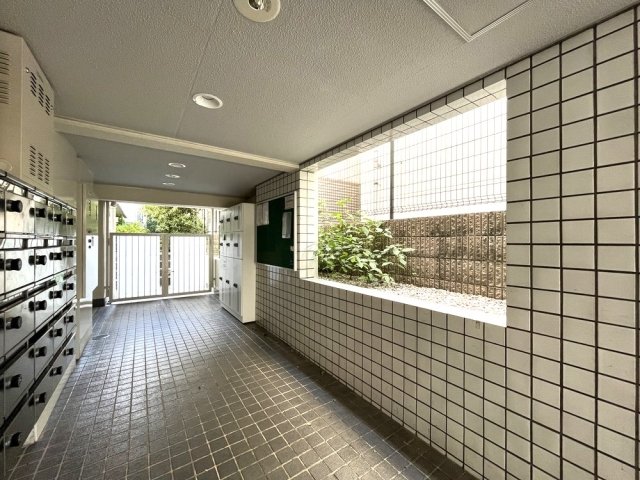 トップ早稲田3階 エントランス